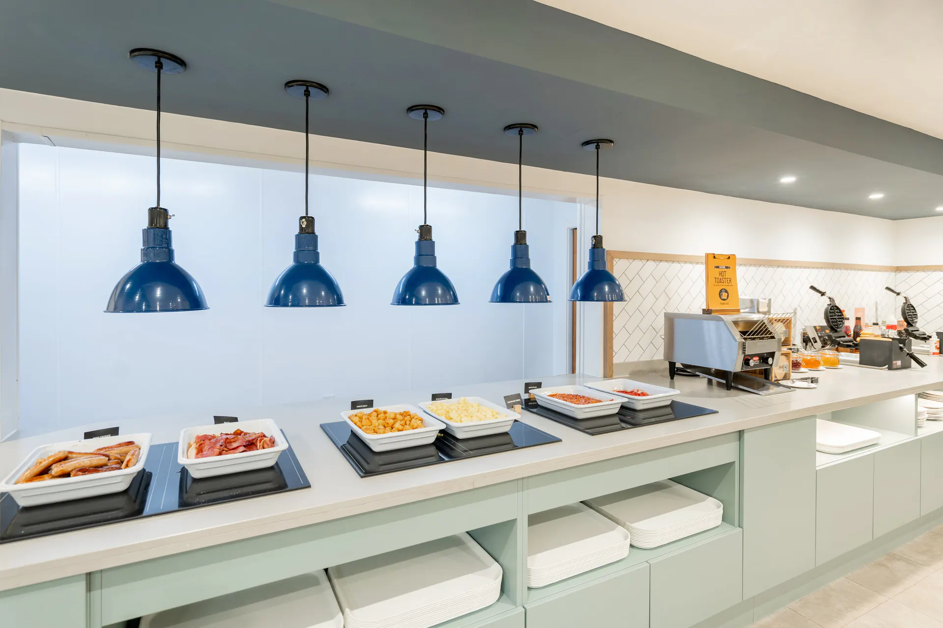 Hampton by Hilton Sheffield Feature Lighting